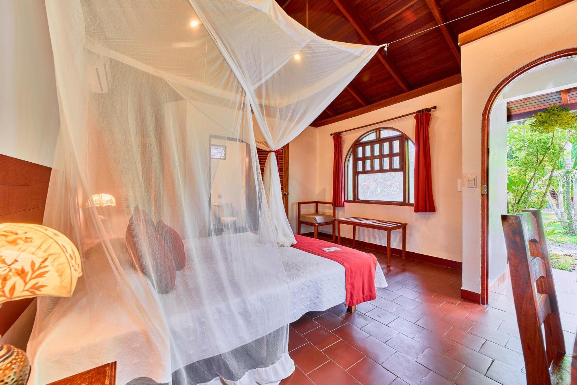 Hotel El Encanto กาอุยตา ภายนอก รูปภาพ