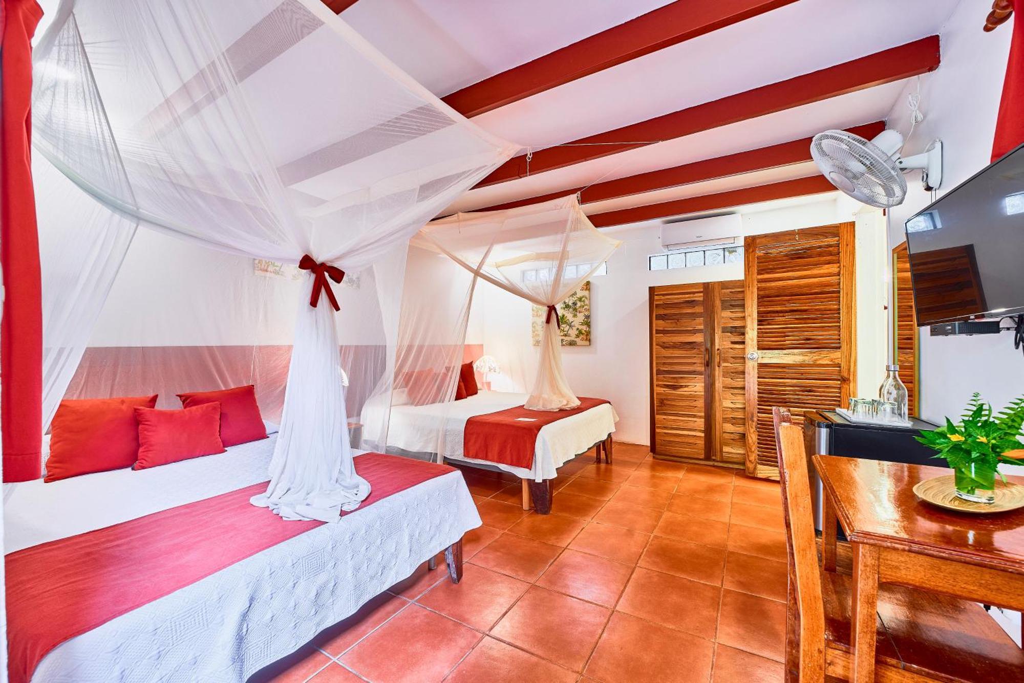 Hotel El Encanto กาอุยตา ภายนอก รูปภาพ