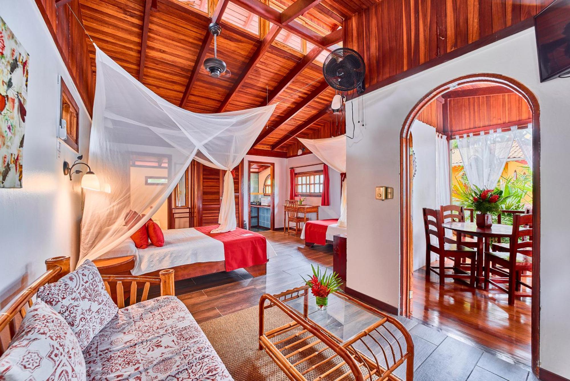 Hotel El Encanto กาอุยตา ภายนอก รูปภาพ