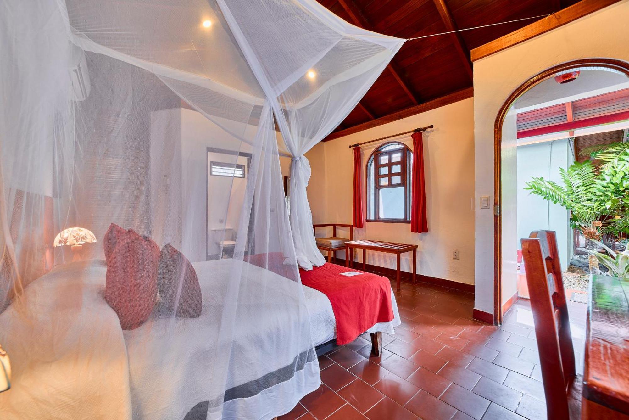 Hotel El Encanto กาอุยตา ภายนอก รูปภาพ